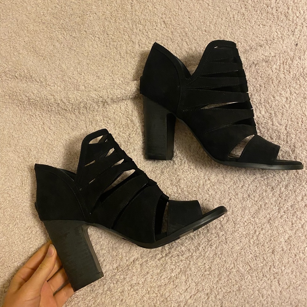 Black heel